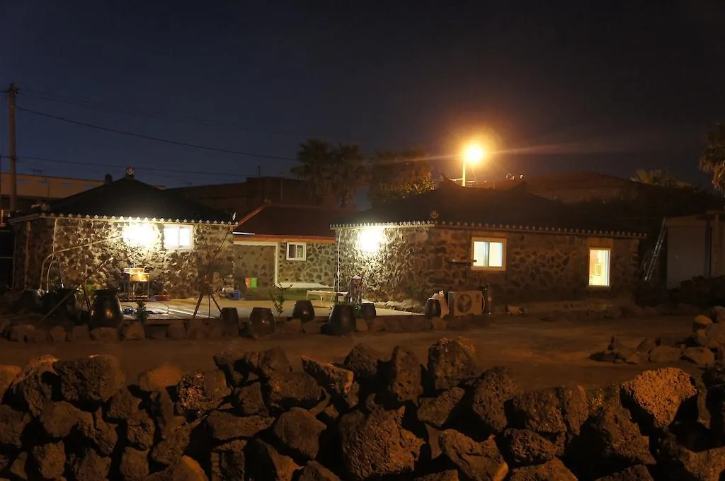 탱자싸롱 여성전용 게스트하우스 Casa de hóspedes Jeju